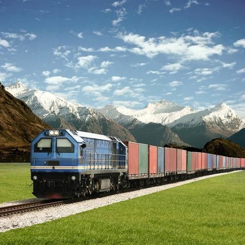 قطار خط سكة حديد الشحن من الصين إلى أوروبا Express Route FCL أو LCL International Rail Freight