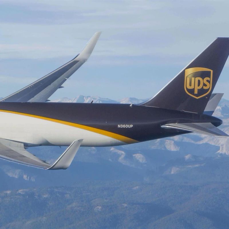 خدمات توطيد الشحن البري عبر المحيطات النقل UPS تكامل الشحن الجوي من الصين إلى اليونان للشحن الكبير