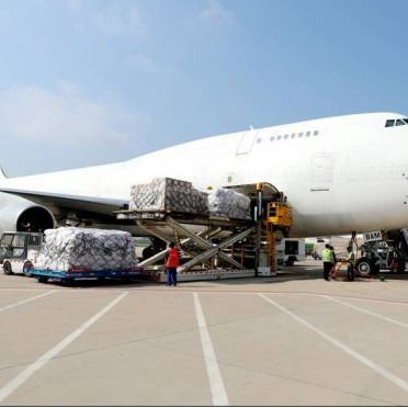 شركة شحن جوي دولية رخيصة للشحن الجوي من شنغهاي الصين إلى المملكة المتحدة